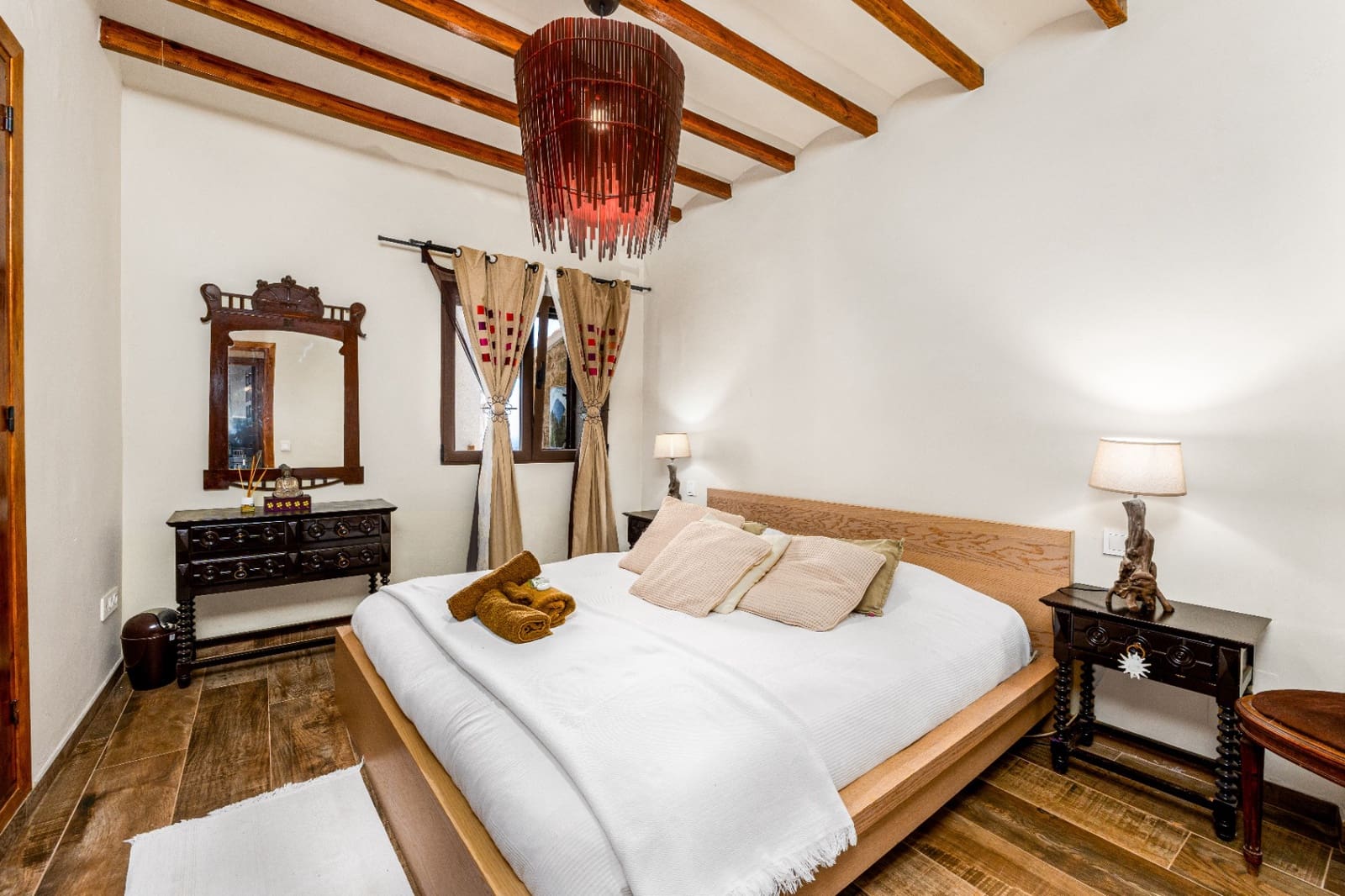 7 bedroom Villa for sale in Benissa with garage - € 1,349,000 (Ref: 9494935)