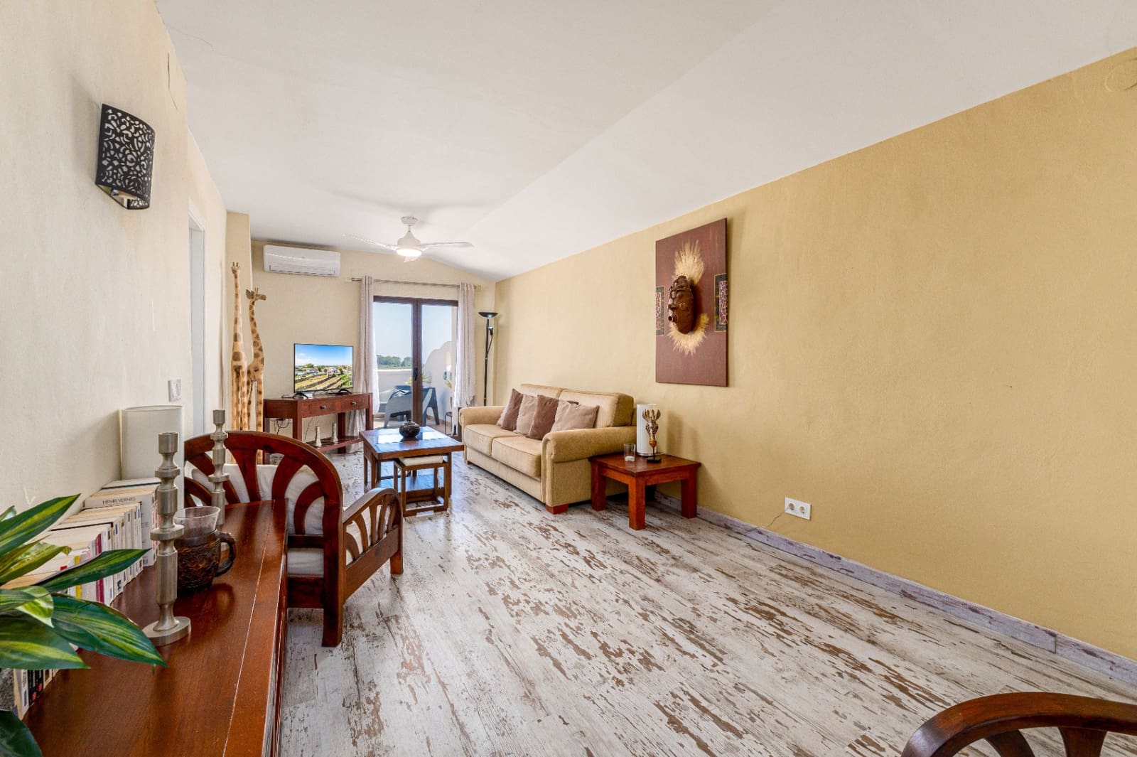 7 bedroom Villa for sale in Benissa with garage - € 1,349,000 (Ref: 9494935)