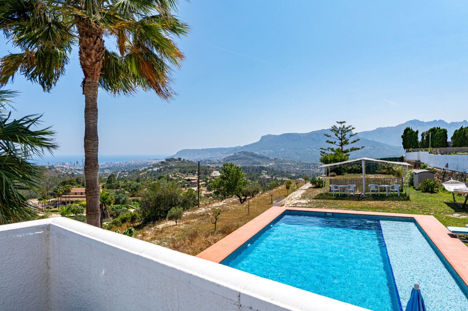 7 bedroom Villa for sale in Benissa with garage - € 1,349,000 (Ref: 9494935)