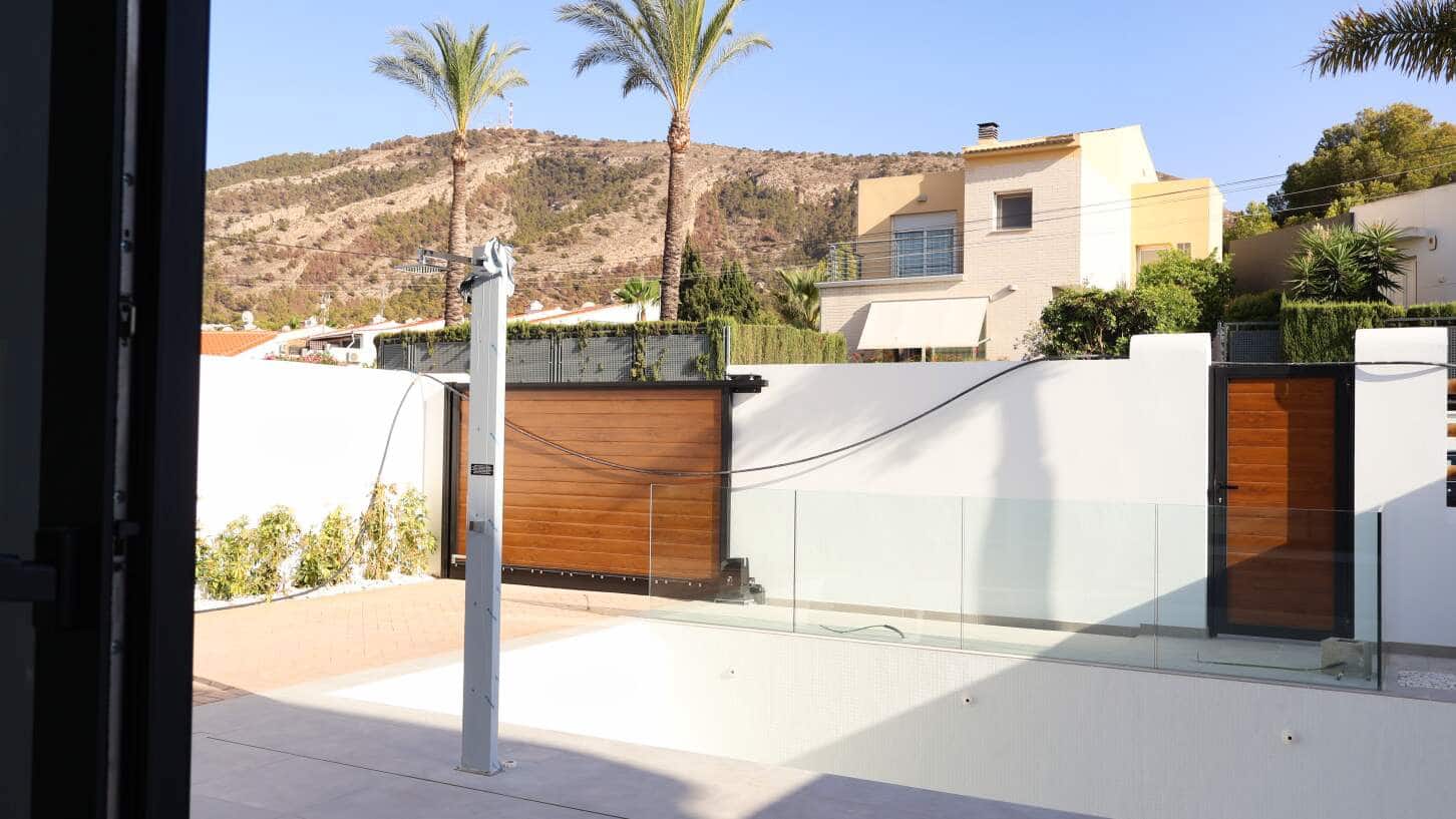 4 soveværelse Bungalow til salg i Albir med swimmingpool garage - € 875.000 (Ref: 9494937)
