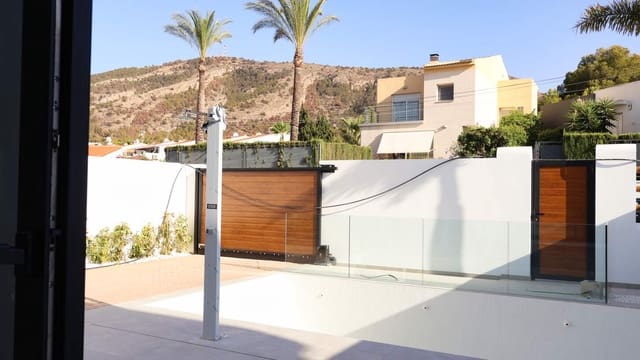 4 soveværelse Bungalow til salg i Albir, Alfaz del Pi / L'Alfàs del Pi med swimmingpool garage - € 875.000 (Ref: 9494937)