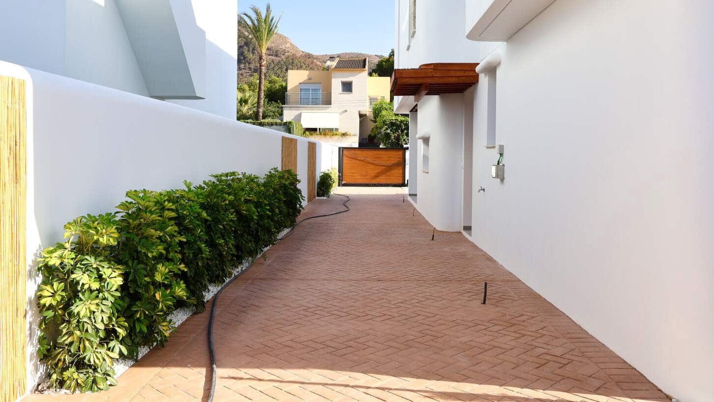 4 soveværelse Bungalow til salg i Albir med swimmingpool garage - € 875.000 (Ref: 9494937)