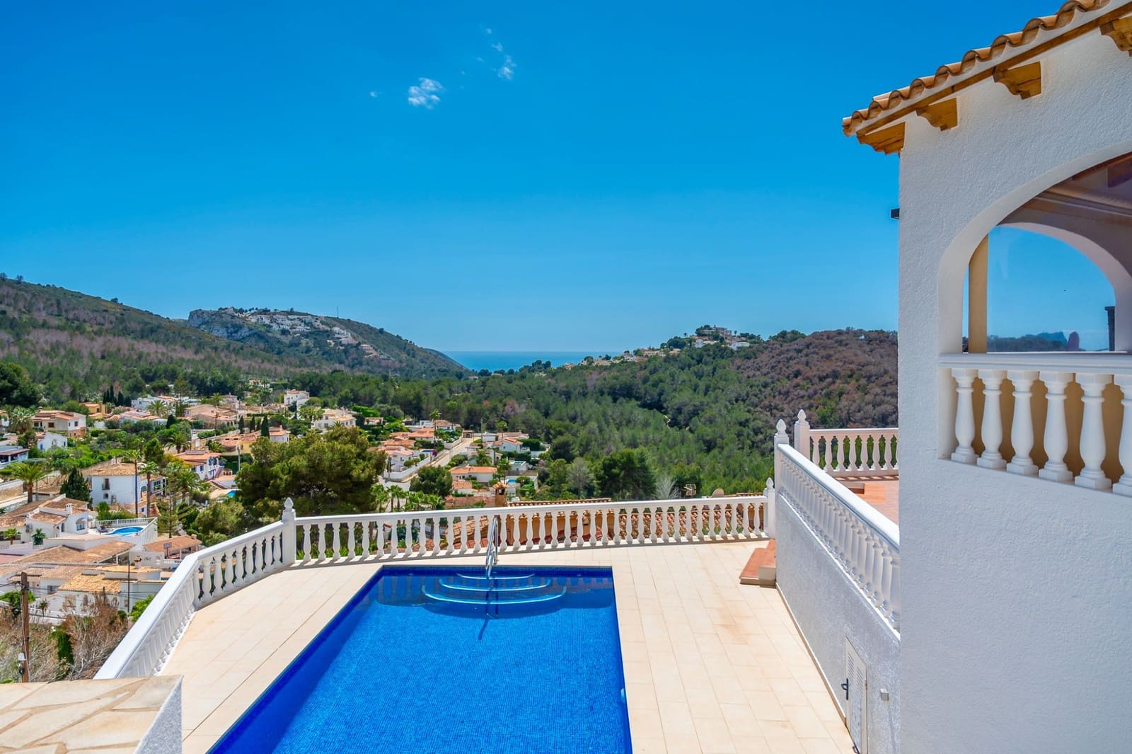 4 slaapkamer Villa te koop in Moraira met zwembad garage - € 980.000 (Ref: 9494938)