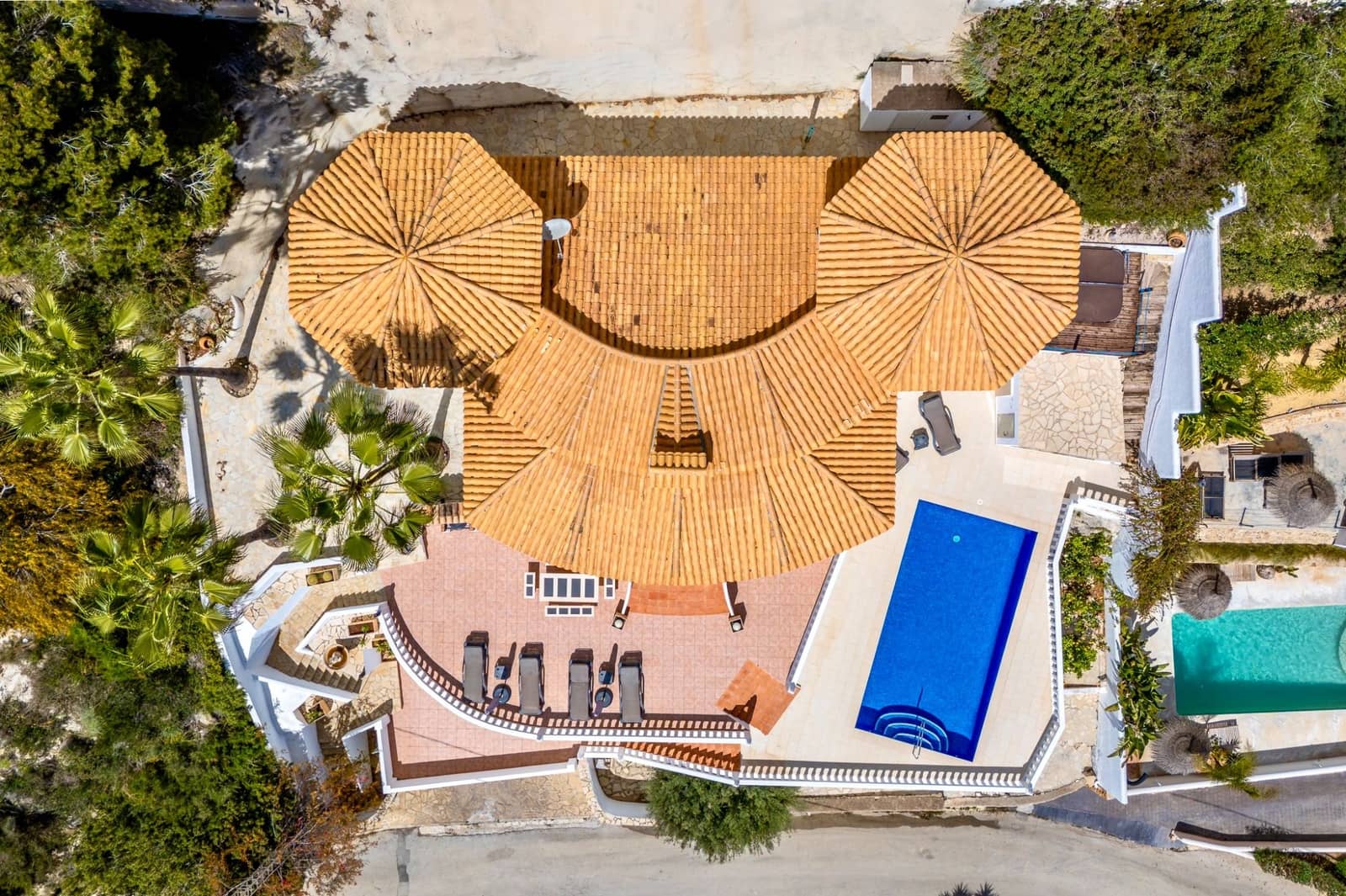 4 slaapkamer Villa te koop in Moraira met zwembad garage - € 980.000 (Ref: 9494938)