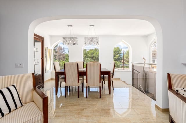 3 sypialnia Willa na sprzedaż w Albir, Alfaz del Pi / L'Alfàs del Pi z basenem garażem - 795 000 € (Ref: 9494941)