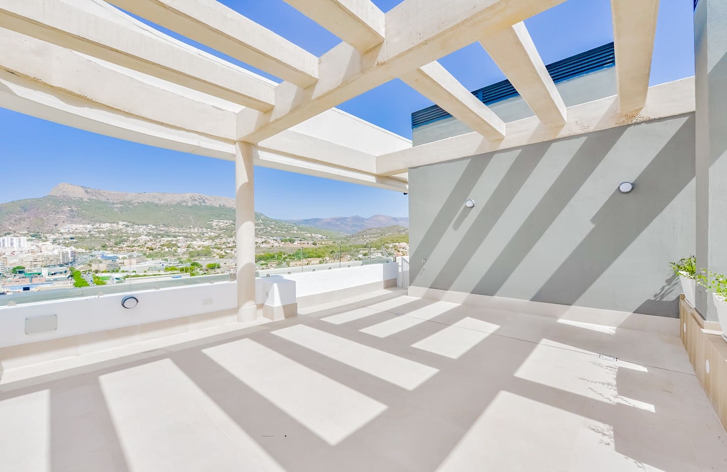 3 soverom Leilighet til salgs i Calpe / Calp med svømmebasseng garasje - € 1 350 000 (Ref: 9494944)