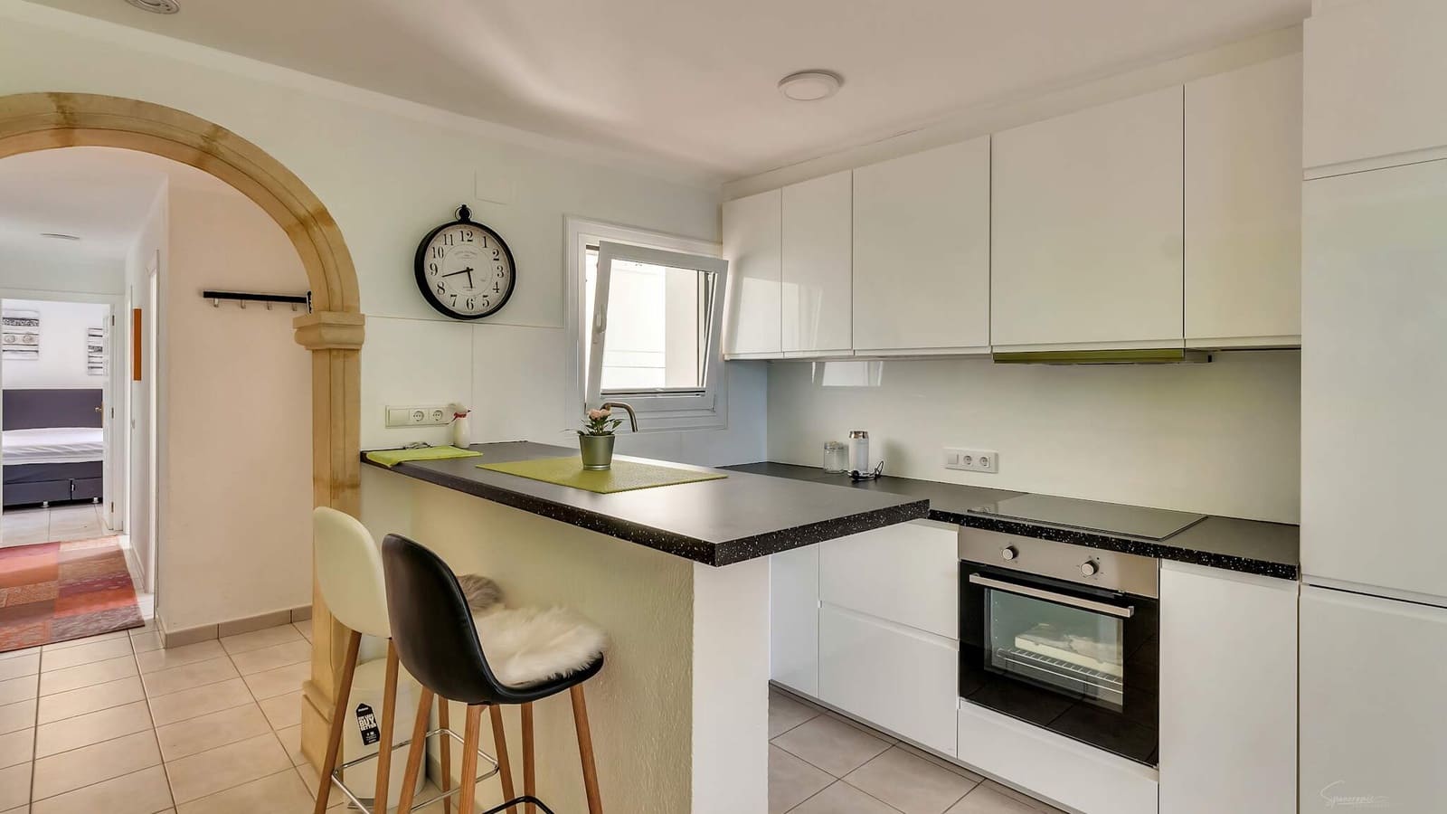 4 bedroom Villa for sale in Teulada with garage - € 1,390,000 (Ref: 9496634)