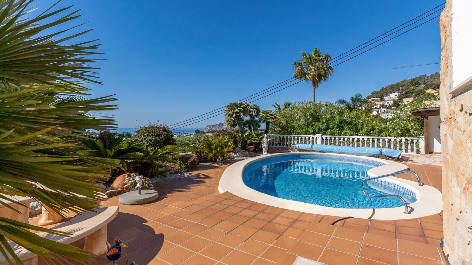 4 bedroom Villa for sale in Teulada with garage - € 1,390,000 (Ref: 9496634)
