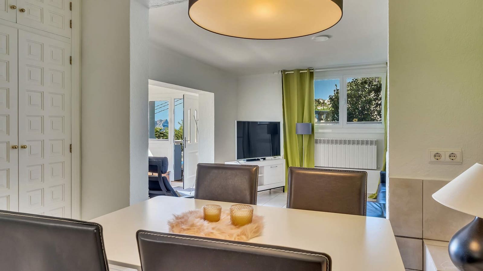 4 bedroom Villa for sale in Teulada with garage - € 1,390,000 (Ref: 9496634)