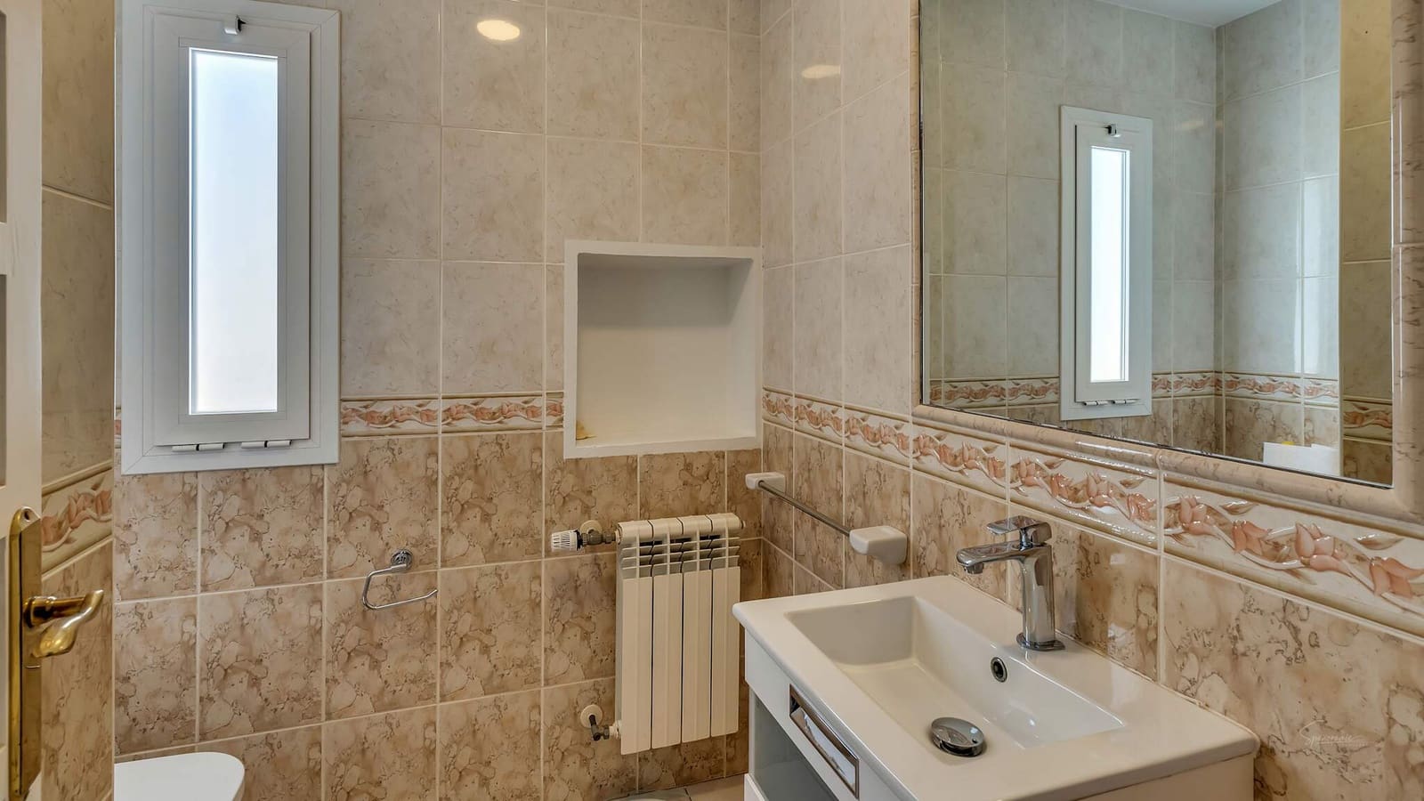 4 bedroom Villa for sale in Teulada with garage - € 1,390,000 (Ref: 9496634)