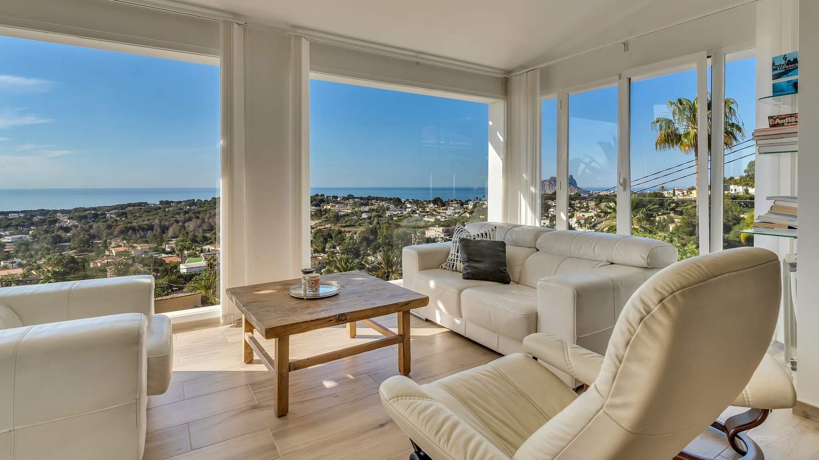 4 bedroom Villa for sale in Teulada with garage - € 1,390,000 (Ref: 9496634)