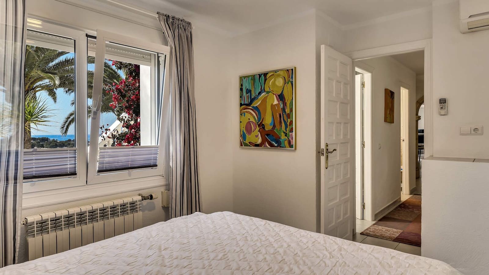 4 bedroom Villa for sale in Teulada with garage - € 1,390,000 (Ref: 9496634)