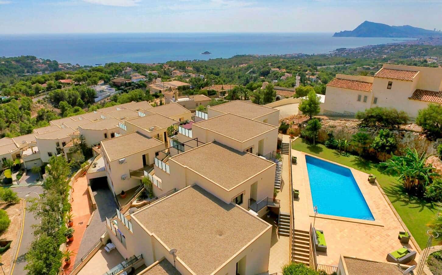 3 bedroom Townhouse for sale in Altea la Vella with pool garage - € 450,000 (Ref: 9496635)