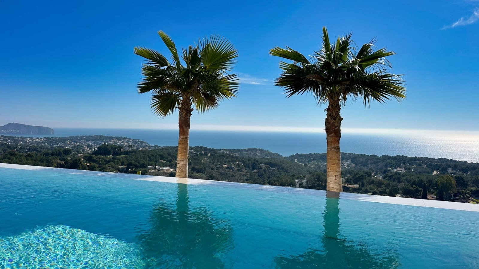 4 bedroom Villa for sale in Benissa with pool garage - € 3,900,000 (Ref: 9510291)