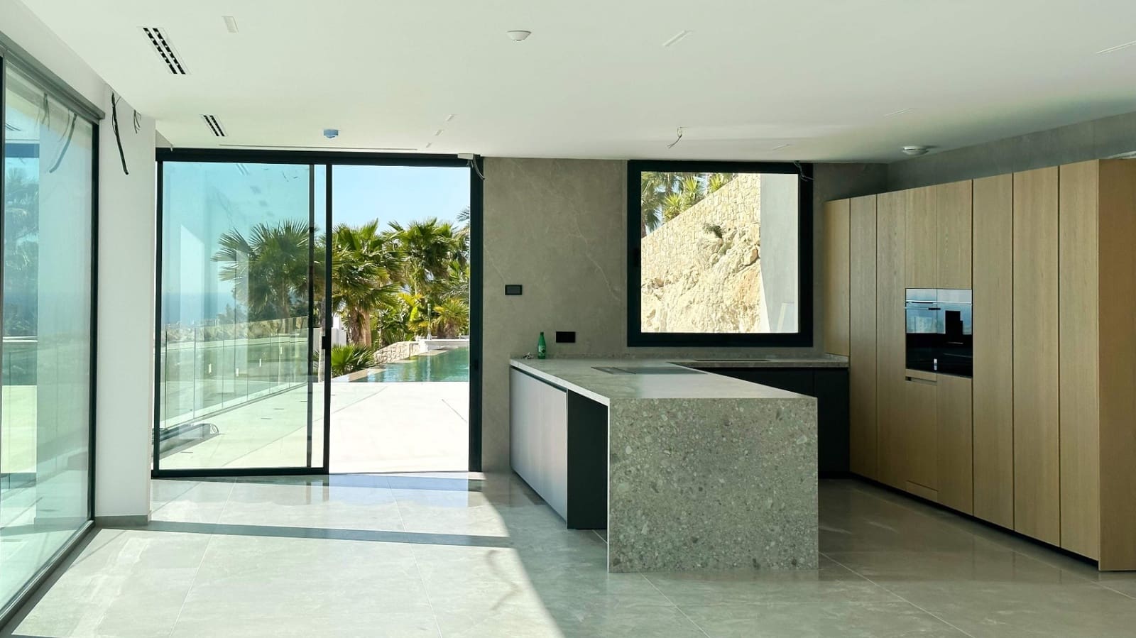 4 bedroom Villa for sale in Benissa with pool garage - € 3,900,000 (Ref: 9510291)