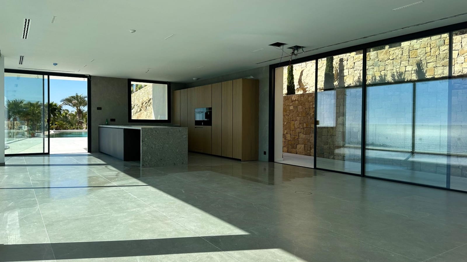 4 bedroom Villa for sale in Benissa with pool garage - € 3,900,000 (Ref: 9510291)