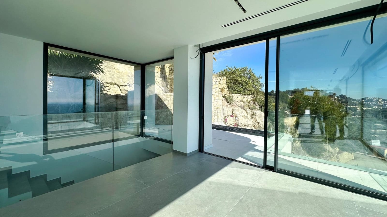 4 bedroom Villa for sale in Benissa with pool garage - € 3,900,000 (Ref: 9510291)