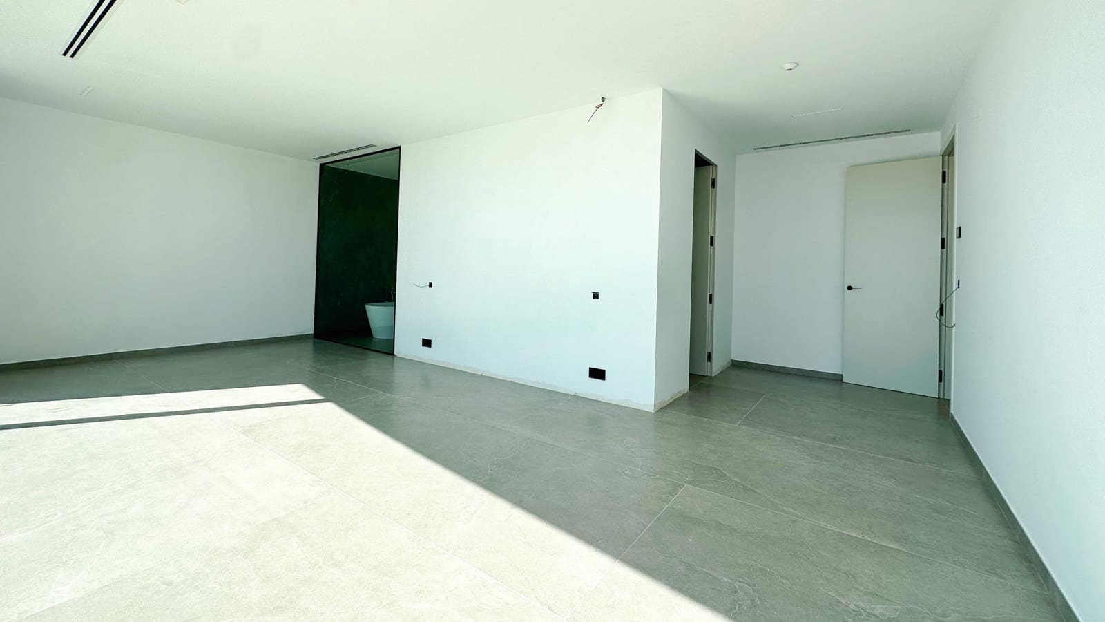 4 bedroom Villa for sale in Benissa with pool garage - € 3,900,000 (Ref: 9510291)