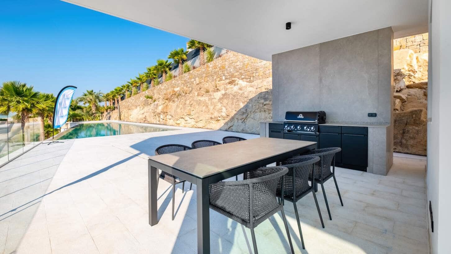 4 bedroom Villa for sale in Benissa with pool garage - € 3,900,000 (Ref: 9510291)