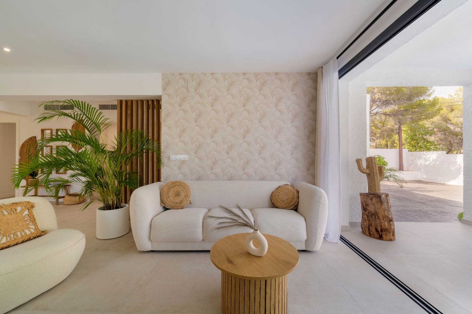 4 bedroom Villa for sale in Altea with pool garage - € 1,450,000 (Ref: 9516267)