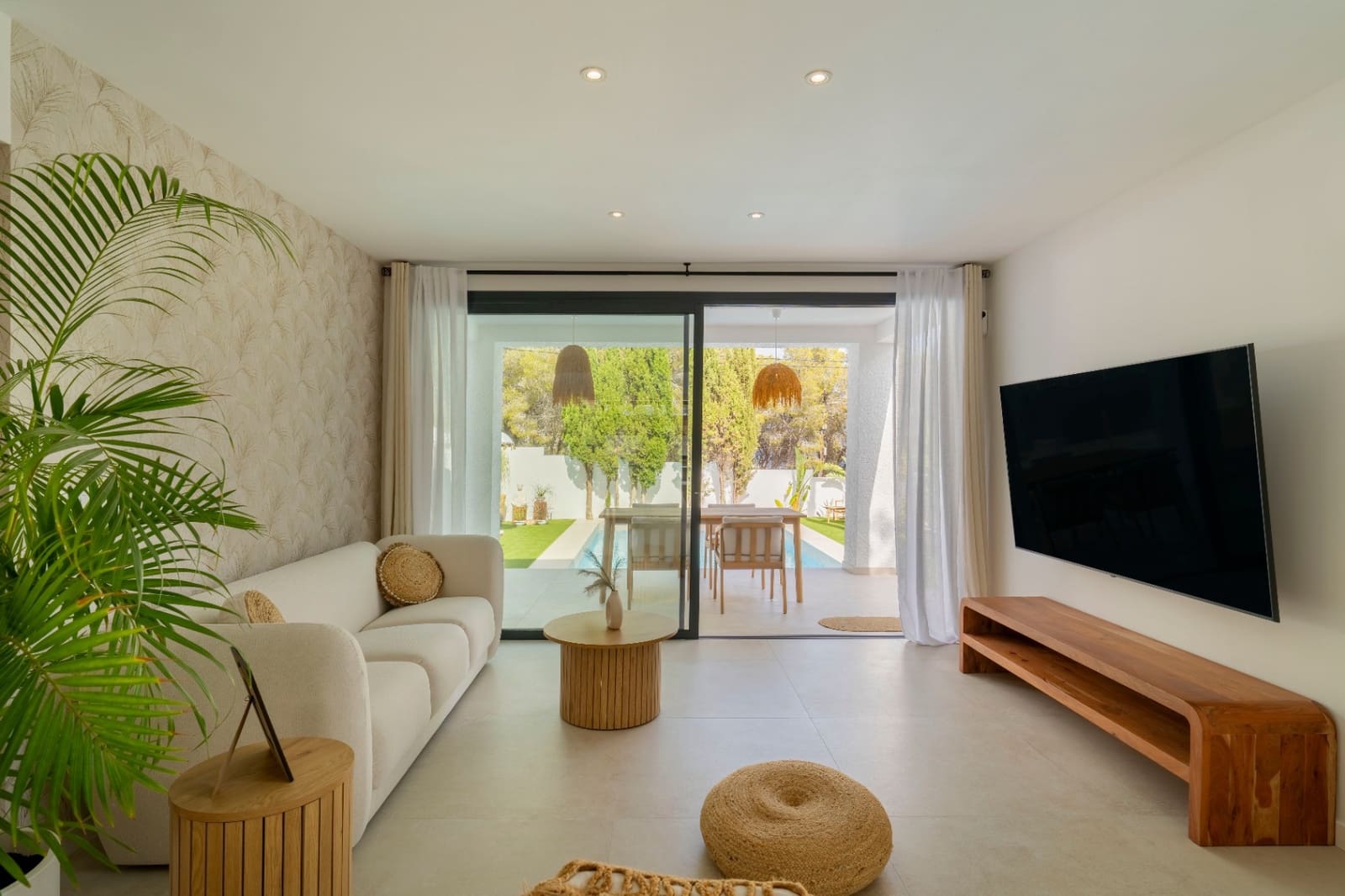 4 bedroom Villa for sale in Altea with pool garage - € 1,450,000 (Ref: 9516267)