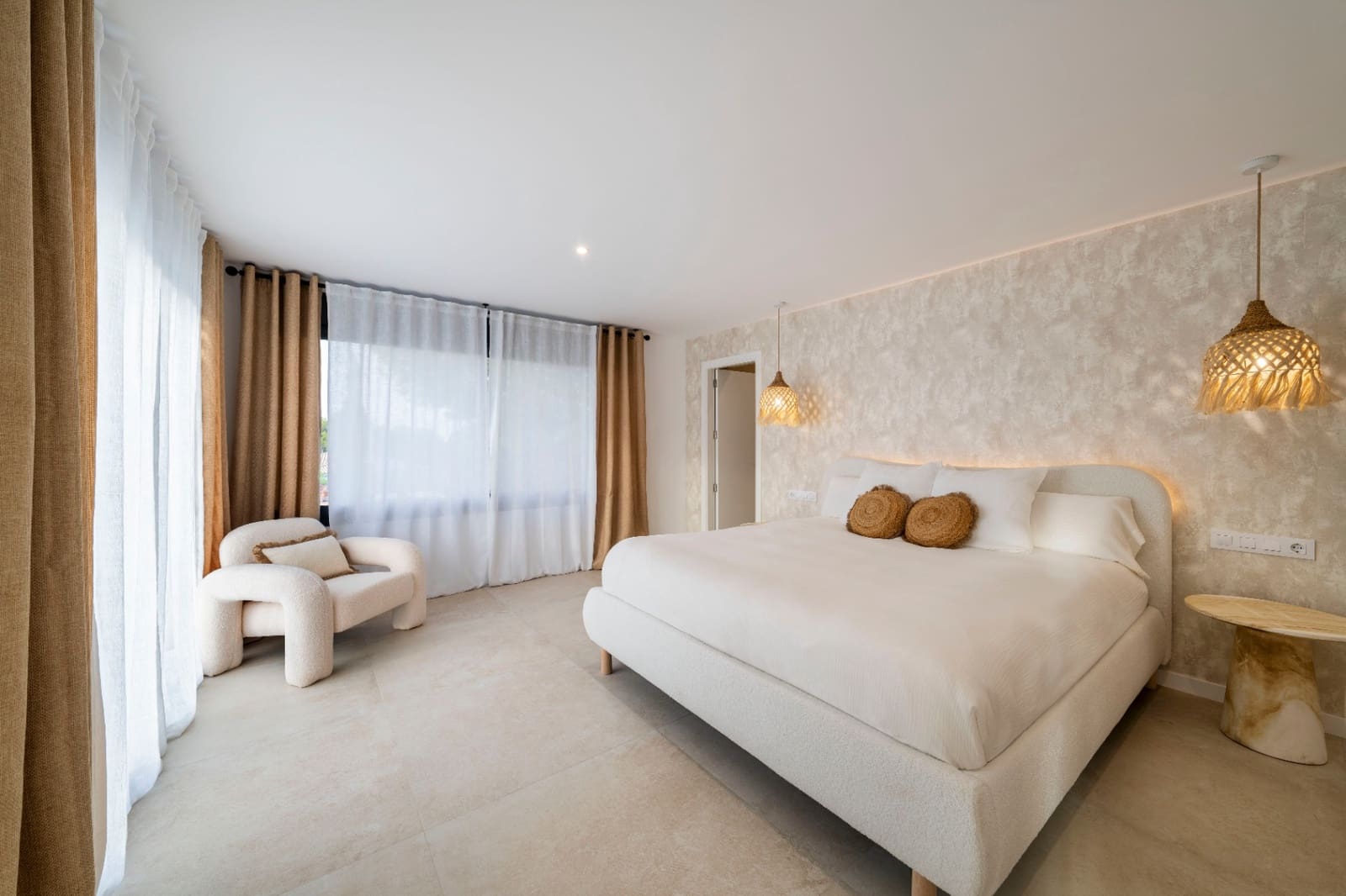 4 bedroom Villa for sale in Altea with pool garage - € 1,450,000 (Ref: 9516267)