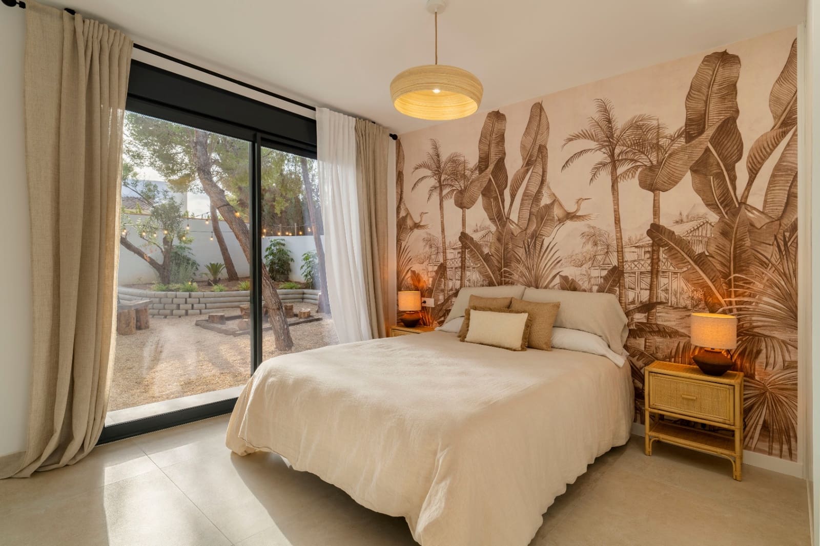 4 bedroom Villa for sale in Altea with pool garage - € 1,450,000 (Ref: 9516267)