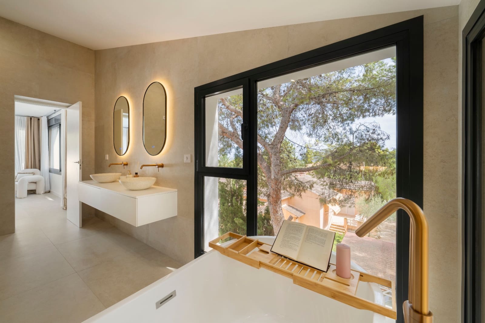 4 bedroom Villa for sale in Altea with pool garage - € 1,450,000 (Ref: 9516267)