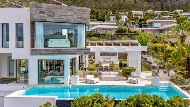 5 bedroom Villa for sale in Javea / Xàbia with pool - € 2,350,000 (Ref: 9525798)