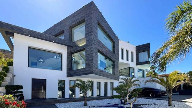 5 soveværelse Villa til salg i Javea / Xàbia med swimmingpool garage - € 2.350.000 (Ref: 9525798)