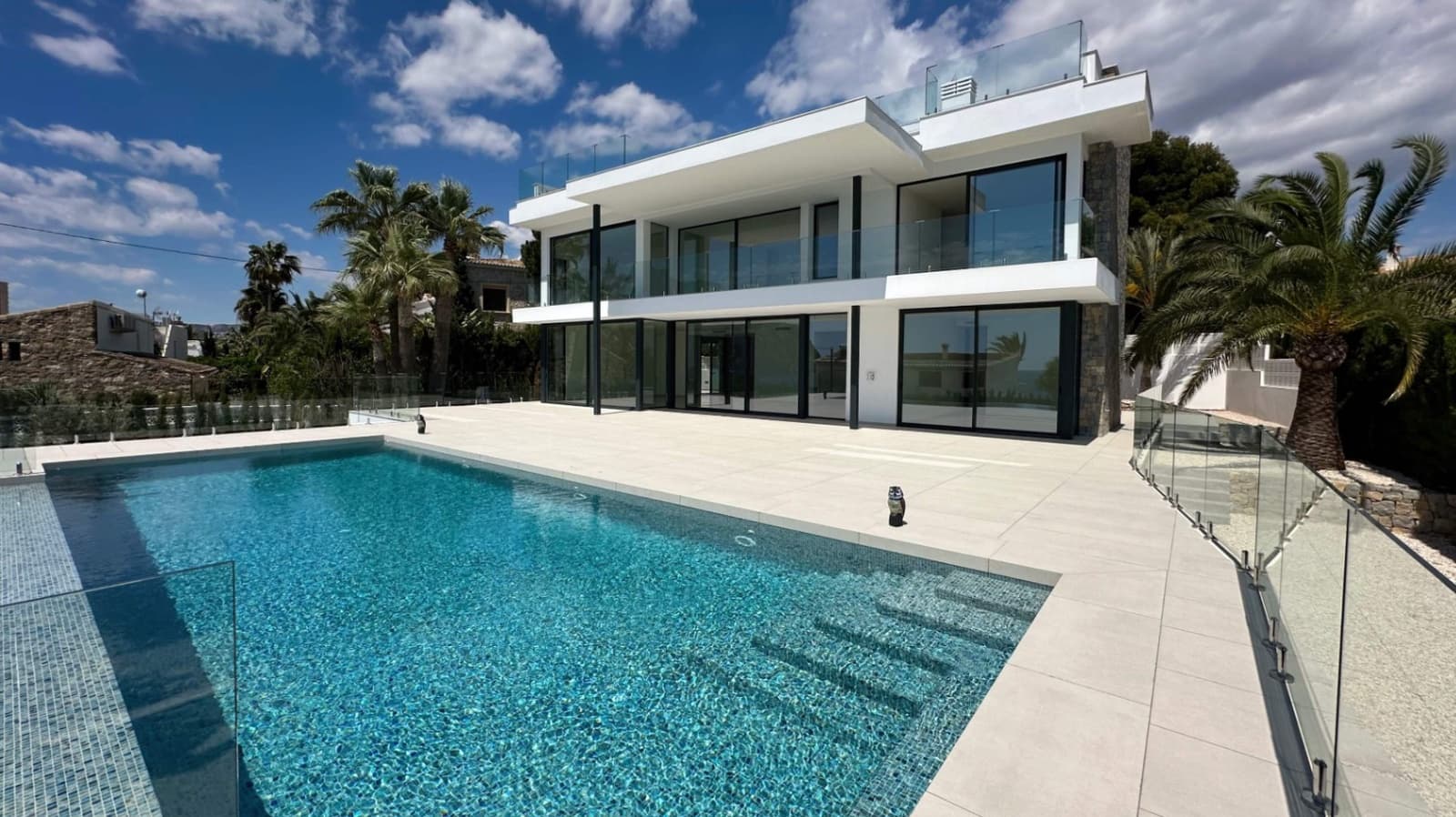 5 soverom Villa til salgs i Calpe / Calp med svømmebasseng garasje - € 3 900 000 (Ref: 9532908)