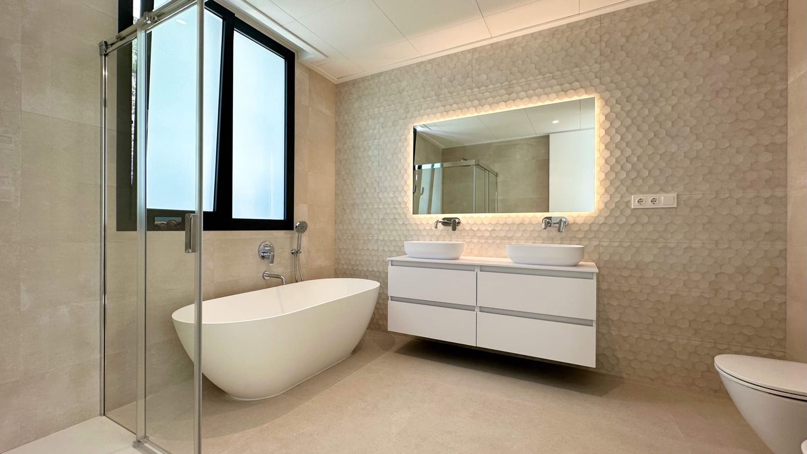 5 soverom Villa til salgs i Calpe / Calp med svømmebasseng garasje - € 3 900 000 (Ref: 9532908)