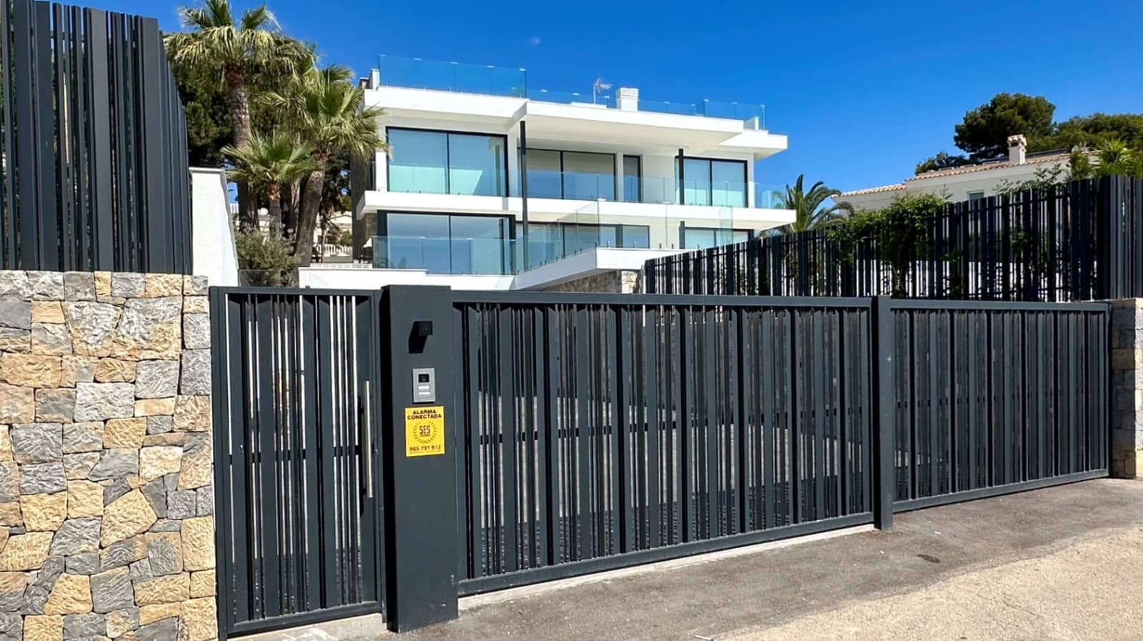 5 soverom Villa til salgs i Calpe / Calp med svømmebasseng garasje - € 3 900 000 (Ref: 9532908)