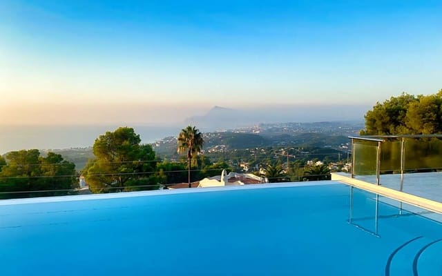 5 quarto Moradia para venda em Altea com piscina garagem - 3 500 000 € (Ref: 9536694)