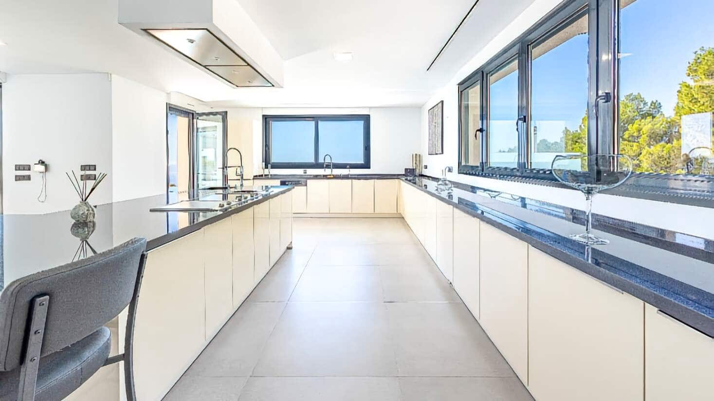 5 quarto Moradia para venda em Altea com piscina garagem - 3 500 000 € (Ref: 9536694)