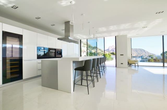 Chalet de 4 habitaciones en Altea en venta con piscina garaje - 2.650.000 € (Ref: 9536695)