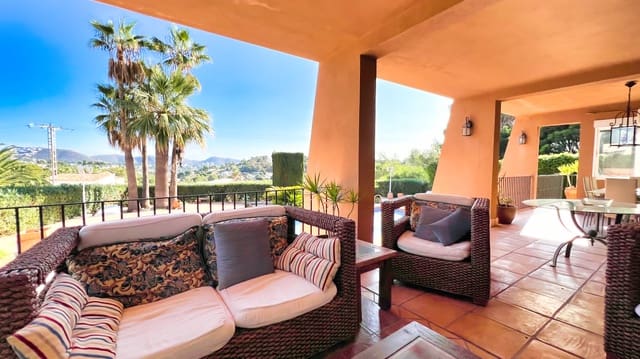 3 soveværelse Villa til salg i Moraira, Teulada-Moraira med swimmingpool garage - € 998.000 (Ref: 9536697)