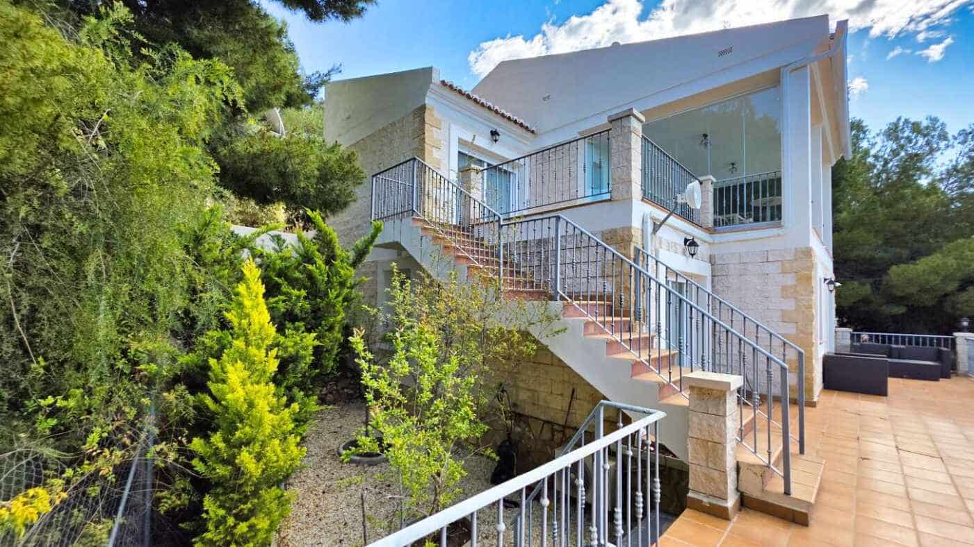 5 quarto Moradia para venda em Altea com piscina garagem - 1 250 000 € (Ref: 9536699)