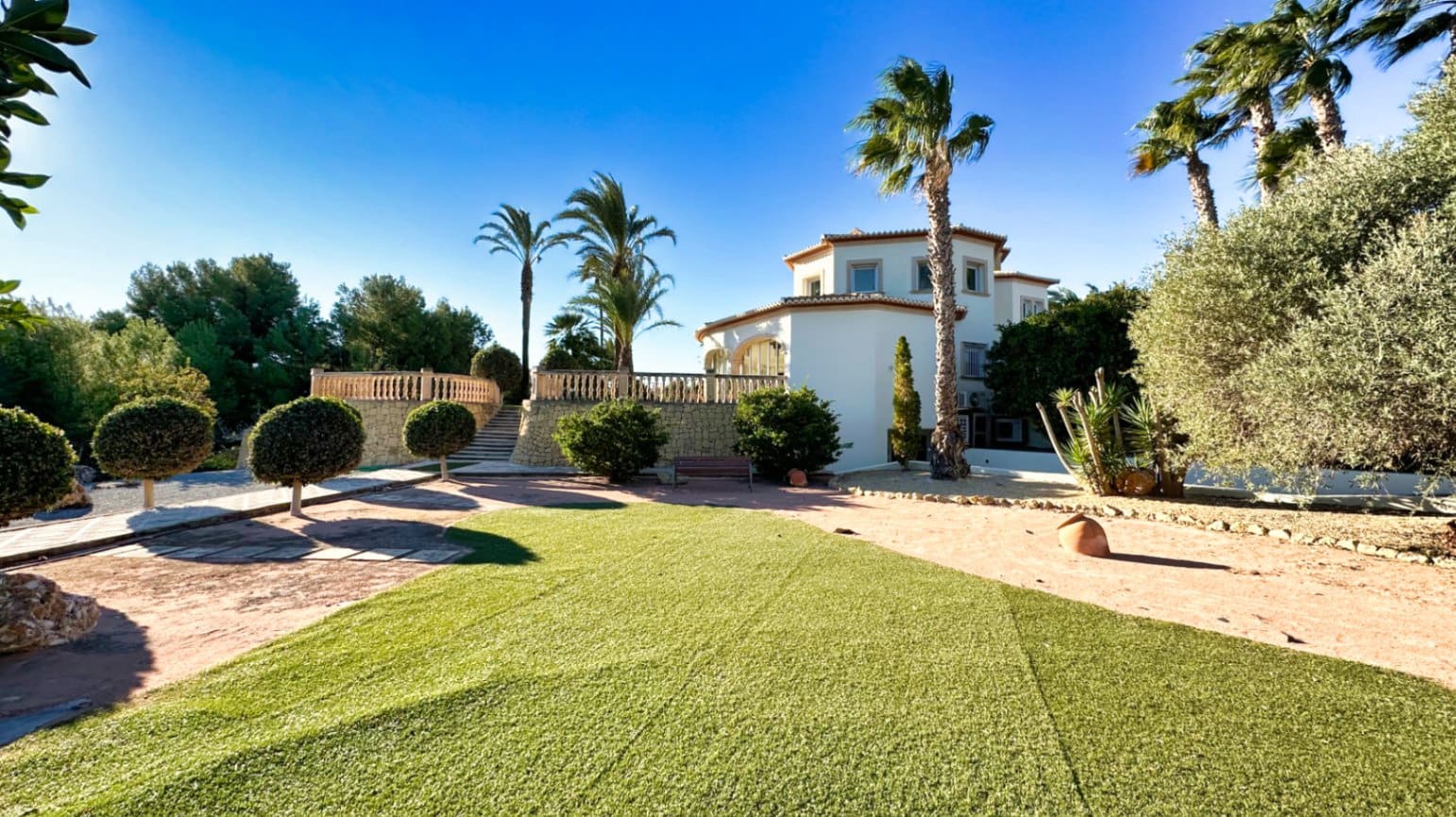 6 slaapkamer Villa te koop in Altea met zwembad garage - € 2.995.000 (Ref: 9536702)