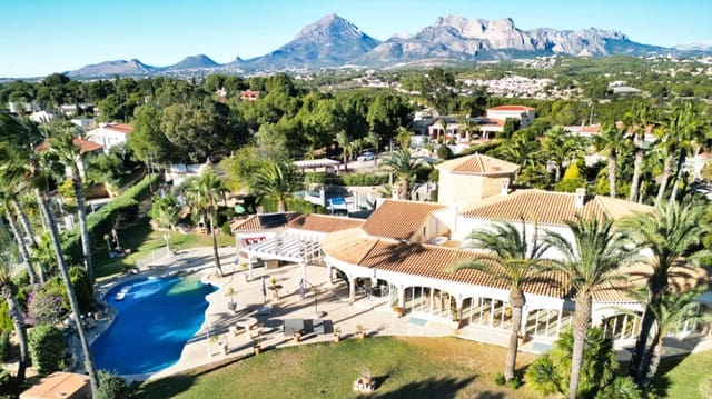 6 slaapkamer Villa te koop in Altea met zwembad garage - € 2.995.000 (Ref: 9536702)