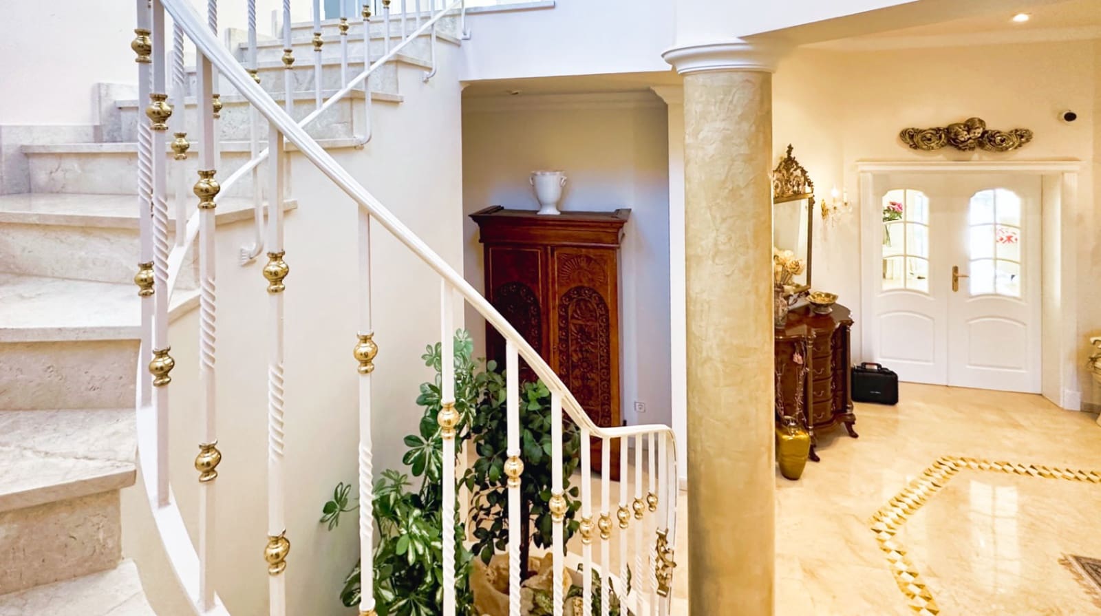 6 slaapkamer Villa te koop in Altea met zwembad garage - € 2.995.000 (Ref: 9536702)