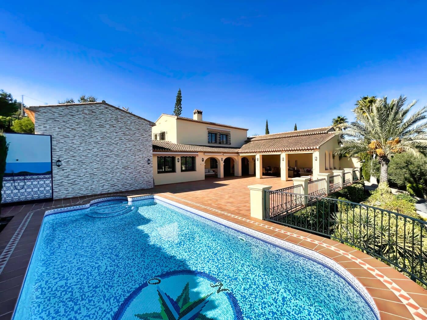 6 soverom Finca/Herregård til salgs i Benissa med svømmebasseng garasje - € 1 900 000 (Ref: 9539086)