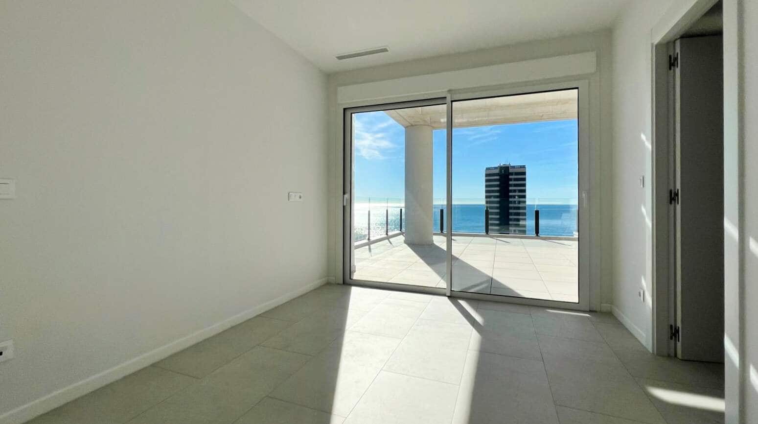 3 bedroom Apartment for sale in Calpe / Calp with pool - € 995,000 (Ref: 9609592)