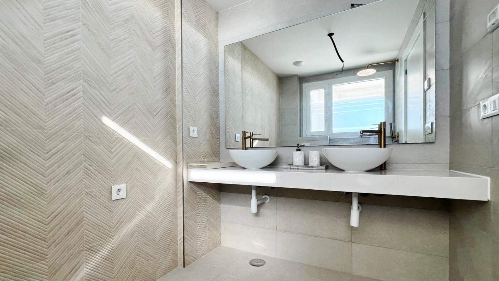 3 bedroom Apartment for sale in Calpe / Calp with pool - € 995,000 (Ref: 9609592)