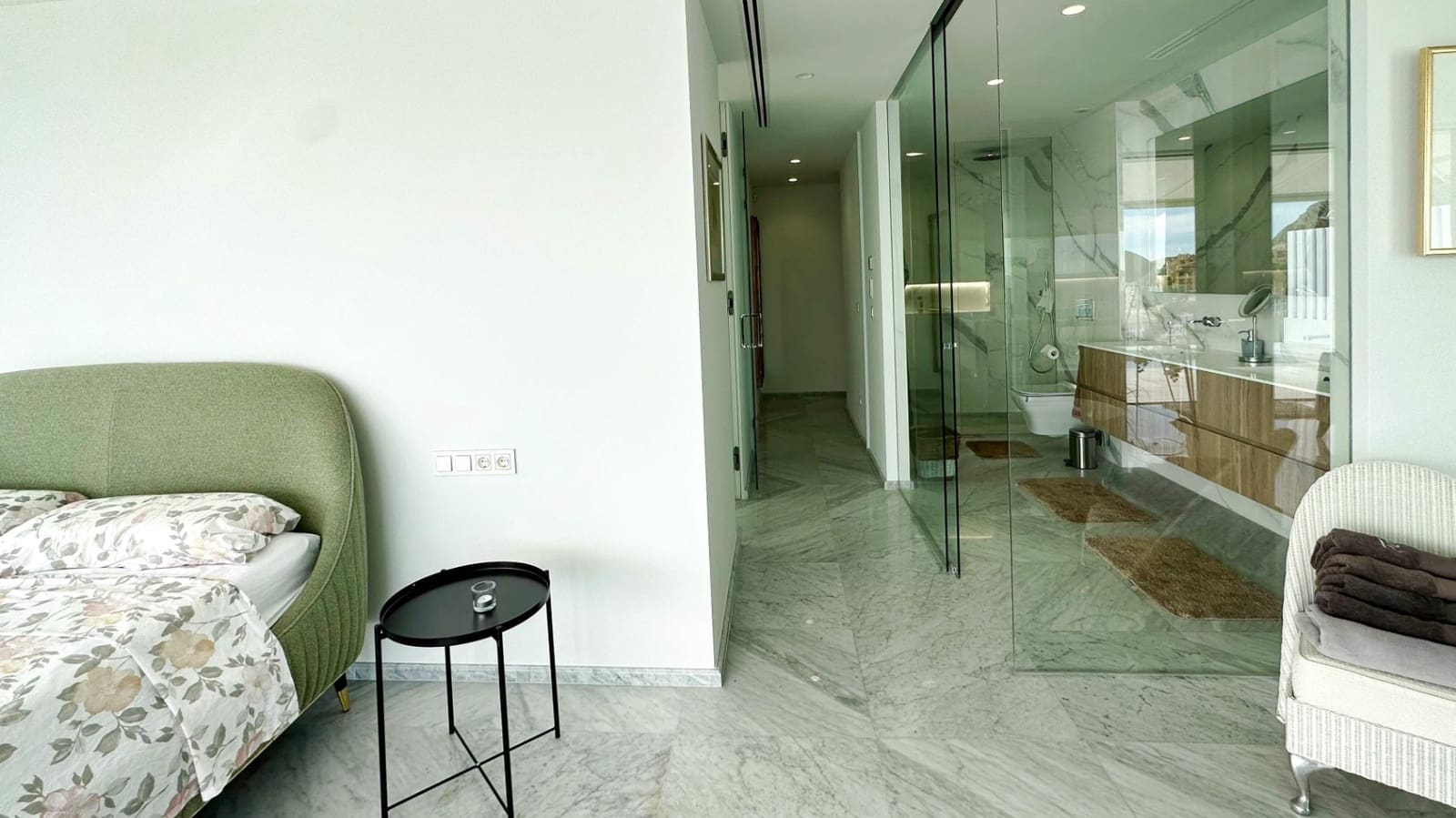 2 bedroom Apartment for sale in Altea with pool - € 1,495,000 (Ref: 9609593)