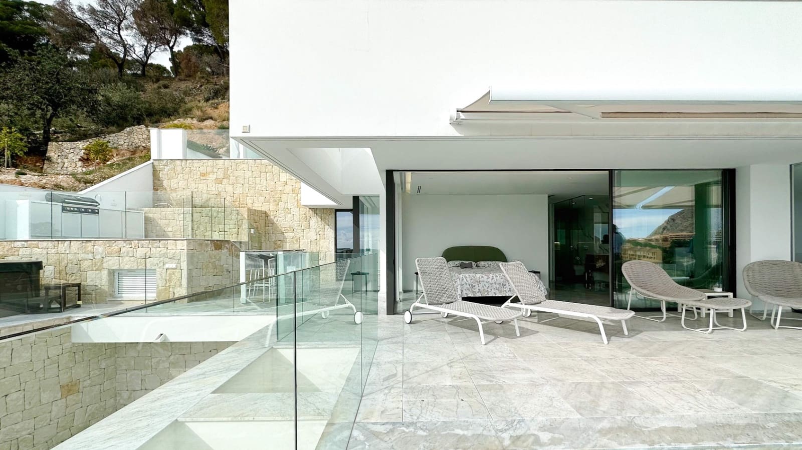 2 bedroom Apartment for sale in Altea with pool - € 1,495,000 (Ref: 9609593)