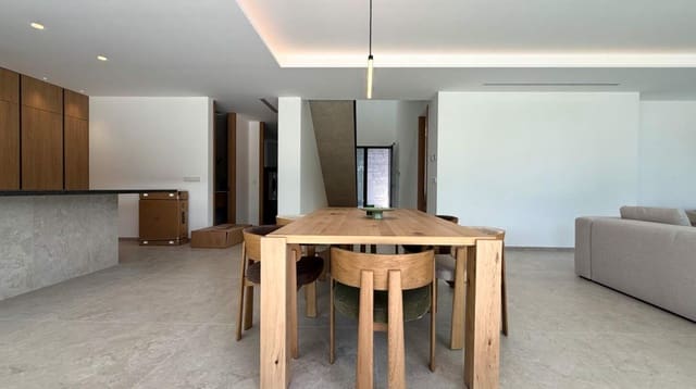 4 makuuhuone Huvila myytävänä paikassa Altea mukana uima-altaan 
autotalli - 2 295 000 € (Ref: 9609594)