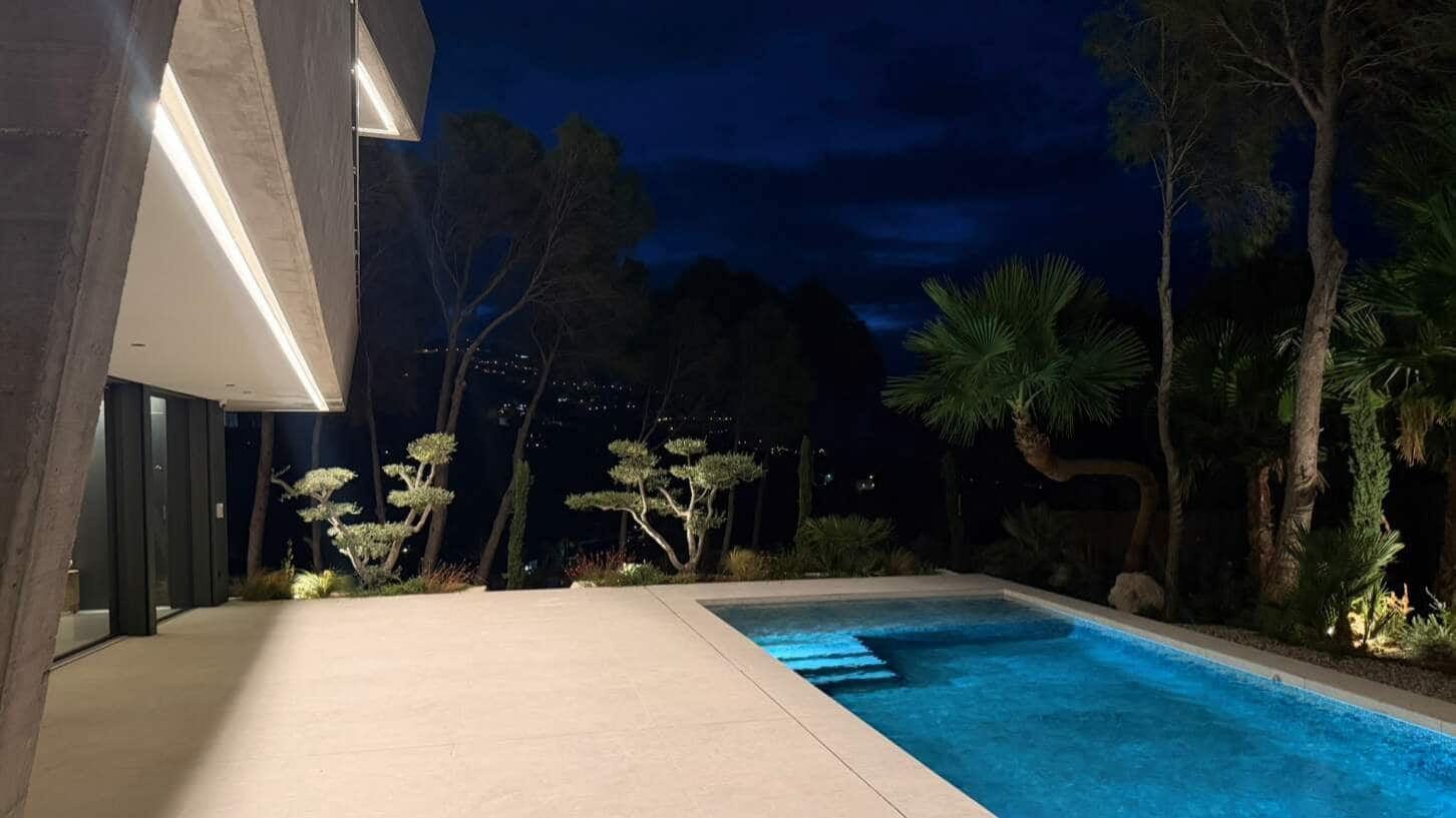 4 bedroom Villa for sale in Altea with pool garage - € 2,345,000 (Ref: 9609594)