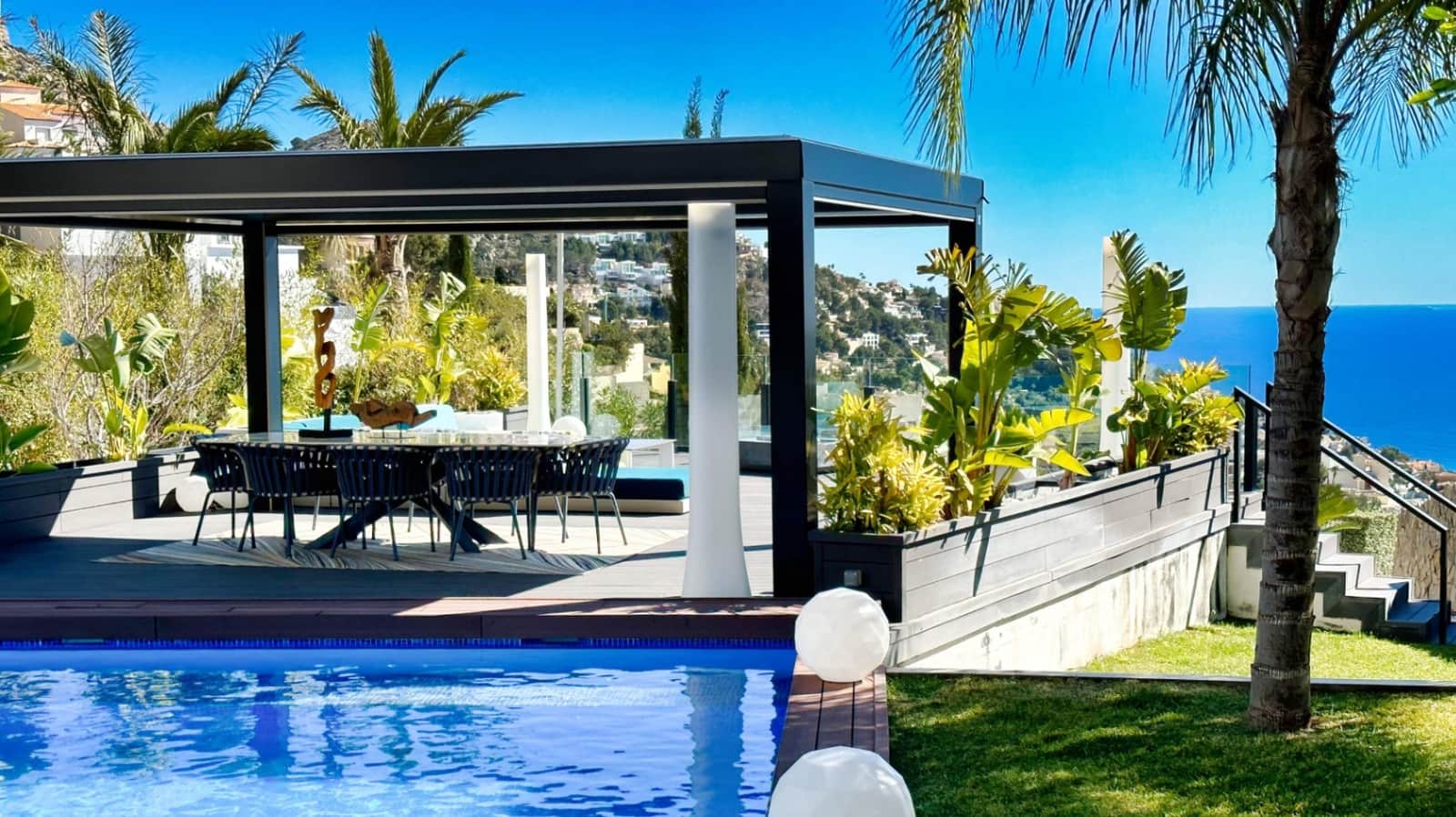 4 soveværelse Villa til salg i Altea med swimmingpool - € 3.600.000 (Ref: 9610526)