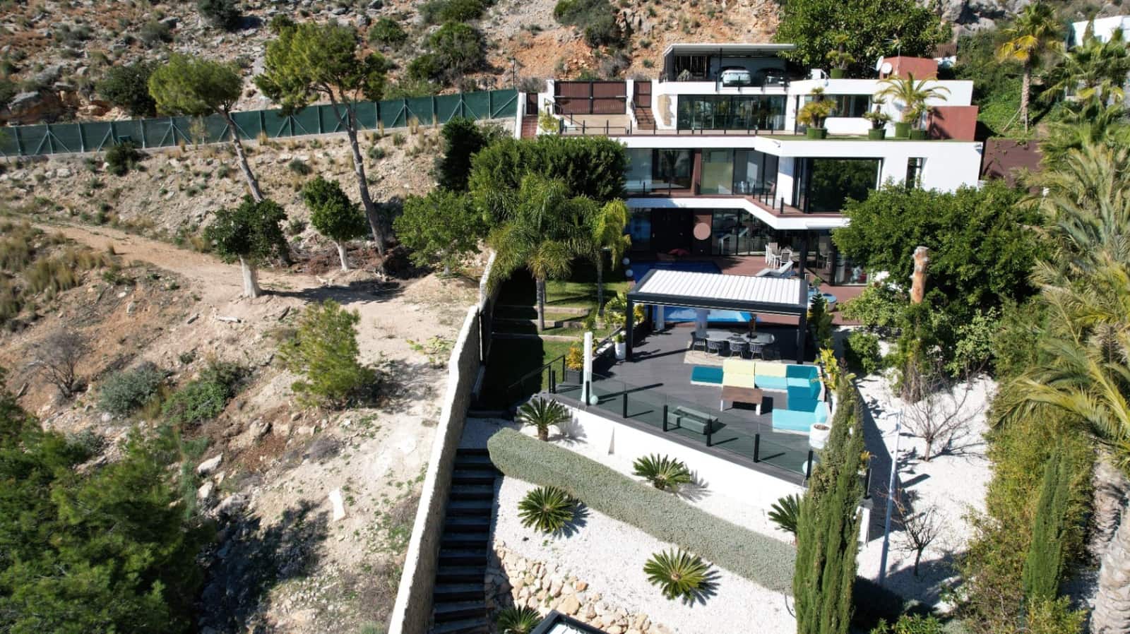 4 soveværelse Villa til salg i Altea med swimmingpool - € 3.600.000 (Ref: 9610526)